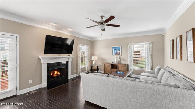 2735 Southwinds Circle, Sevierville, TN 37876