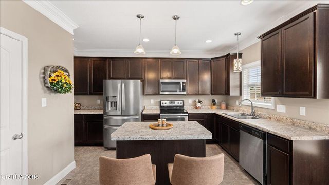 2735 Southwinds Circle, Sevierville, TN 37876