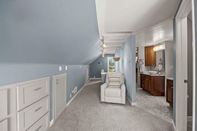 1033 Smith Avenue S, West Saint Paul, MN 55118