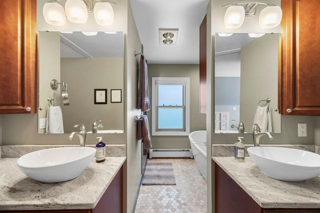 1033 Smith Avenue S, West Saint Paul, MN 55118