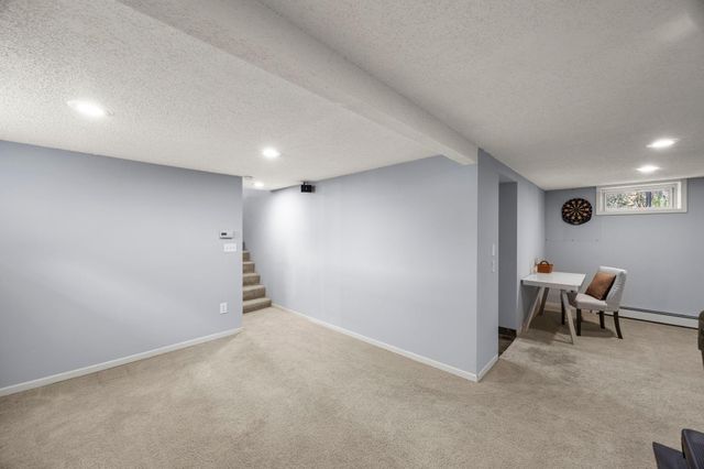 1033 Smith Avenue S, West Saint Paul, MN 55118