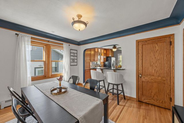 1033 Smith Avenue S, West Saint Paul, MN 55118