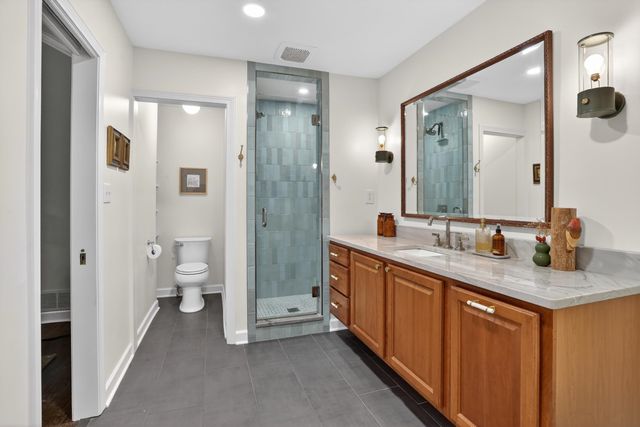 7406 OAK RUN DR, Germantown, TN 38138