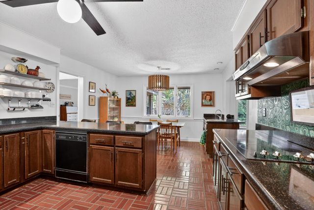 7406 OAK RUN DR, Germantown, TN 38138