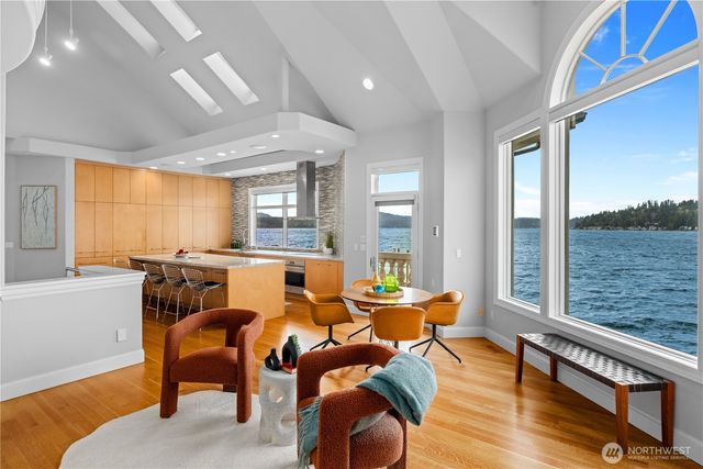 2819 E Lake Sammamish Parkway NE, Sammamish, WA 98074