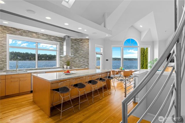 2819 E Lake Sammamish Parkway NE, Sammamish, WA 98074