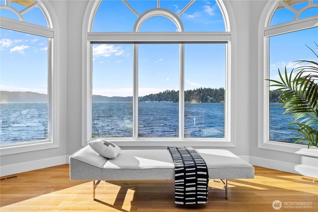 2819 E Lake Sammamish Parkway NE, Sammamish, WA 98074