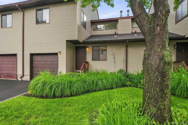 6 Ryan Court, Nanuet, NY 10954