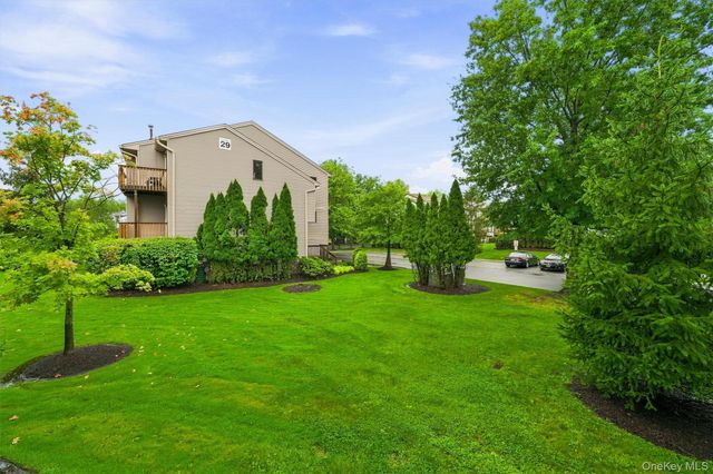 6 Ryan Court, Nanuet, NY 10954