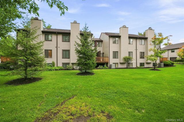 6 Ryan Court, Nanuet, NY 10954
