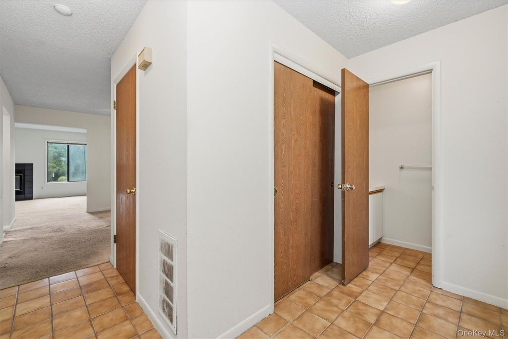 6 Ryan Court, Nanuet, NY 10954 — photo 5