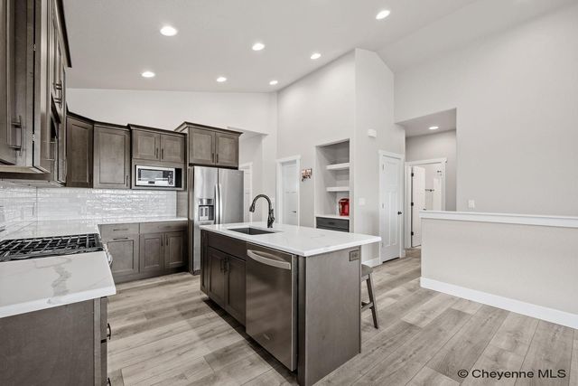 7615 THREE HEARTS TR, Cheyenne, WY 82001