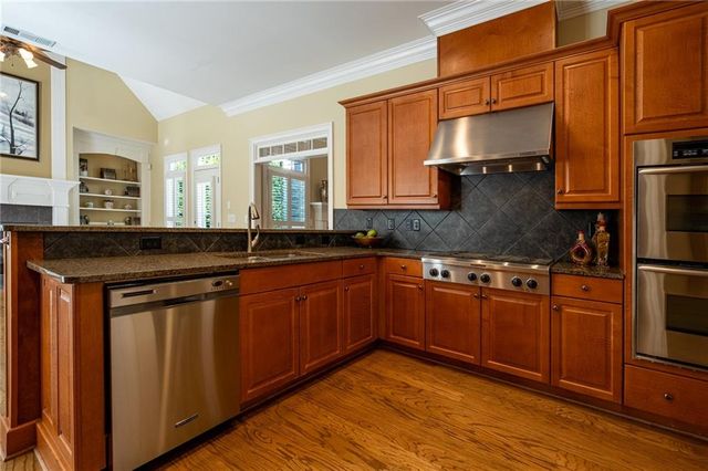 1176 Bluffhaven NE Way, Brookhaven, GA 30319