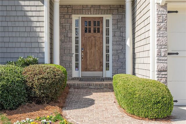 1176 Bluffhaven NE Way, Brookhaven, GA 30319