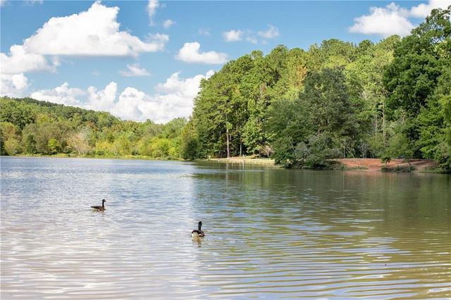 1176 Bluffhaven NE Way, Brookhaven, GA 30319