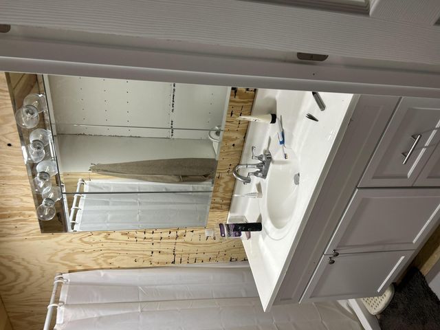 54252 N Ironwood Road, South Bend, IN 46635