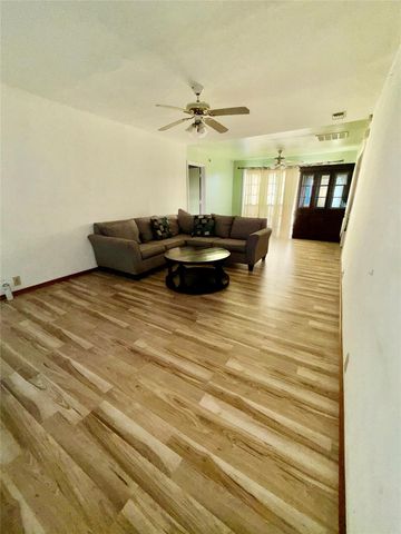 1919 Gregg Street, Houston, TX 77020