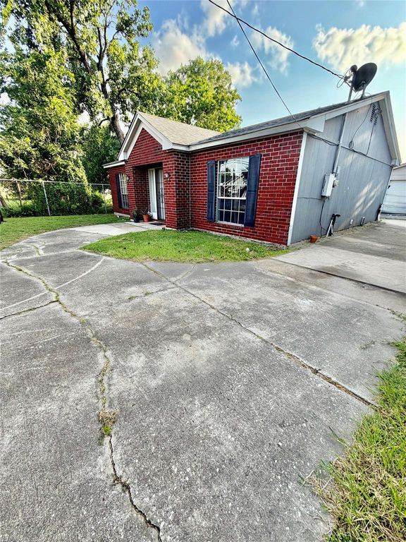 1919 Gregg Street, Houston, TX 77020