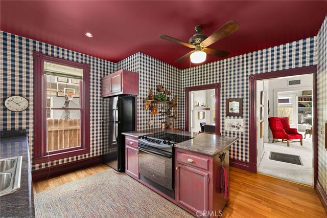 711 Chestnut, Redlands, CA 92373