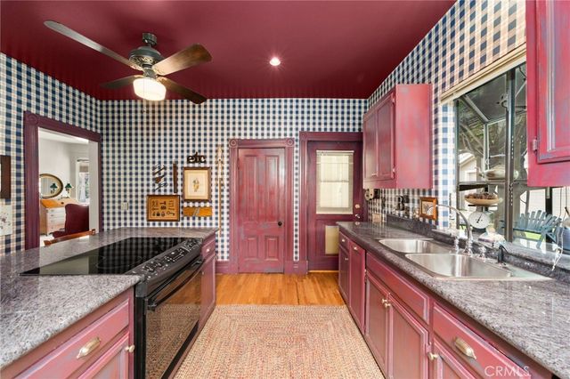 711 Chestnut, Redlands, CA 92373