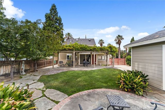 711 Chestnut, Redlands, CA 92373