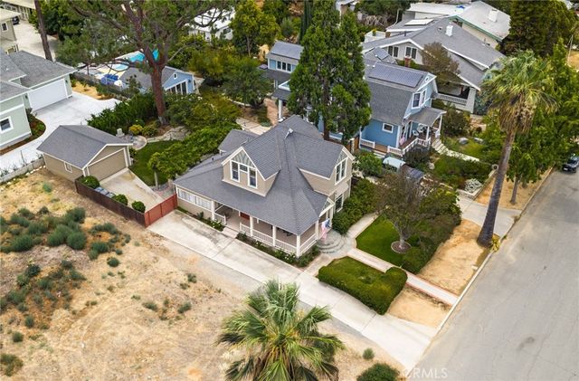 711 Chestnut, Redlands, CA 92373