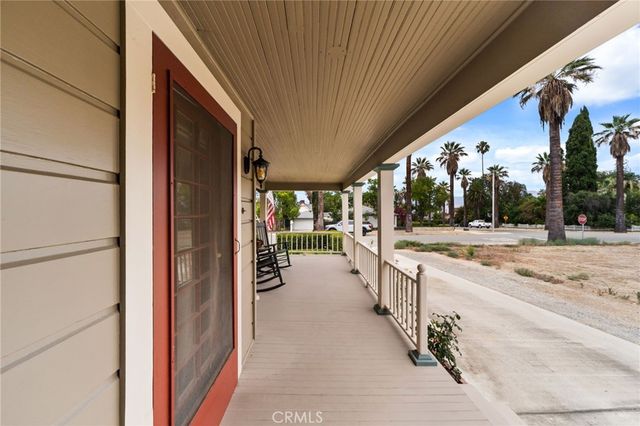711 Chestnut, Redlands, CA 92373