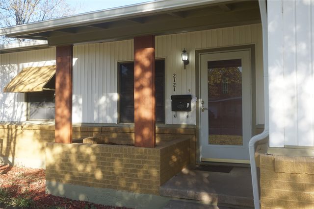 2121 N Hickory Street, Sherman, TX 75092