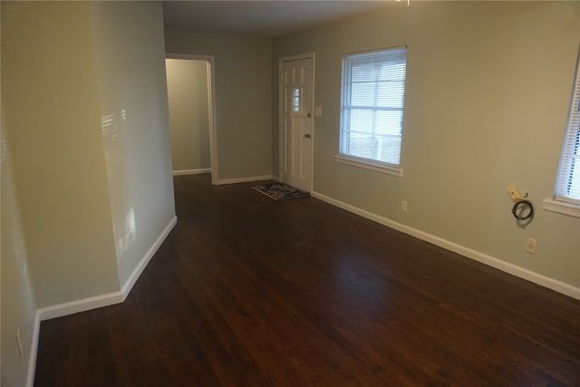 2121 N Hickory Street, Sherman, TX 75092