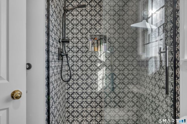 1 Beamon Meadow Place, Old Saybrook, CT 06475