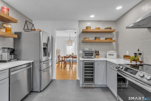 1 Beamon Meadow Place, Old Saybrook, CT 06475