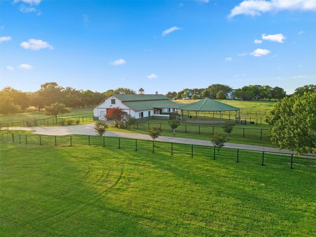 1007 Fm 390 E, Brenham, TX 77833