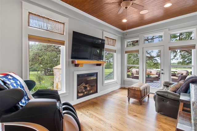 1007 Fm 390 E, Brenham, TX 77833