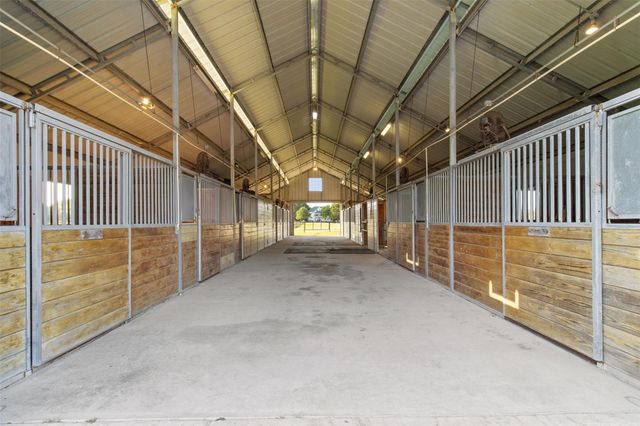 1007 Fm 390 E, Brenham, TX 77833