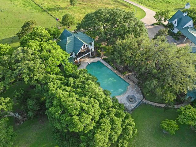 1007 Fm 390 E, Brenham, TX 77833