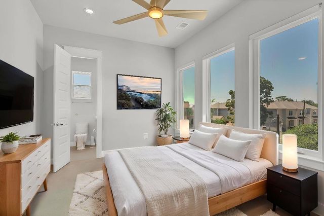 808 Fisher A, Houston, TX 77018
