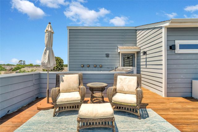 808 Fisher A, Houston, TX 77018