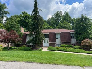 1232 Caribbean Drive, Kingsport, TN 37660