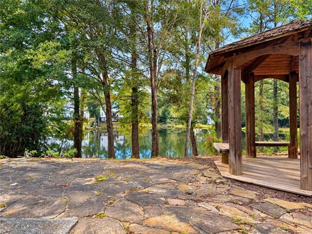 4014 Villa Lake Road, Powder Springs, GA 30127