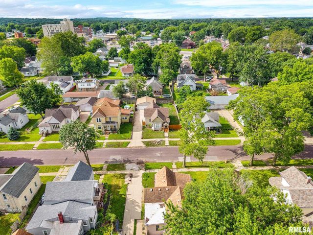 1212 ROYAL Avenue, Pekin, IL 61554