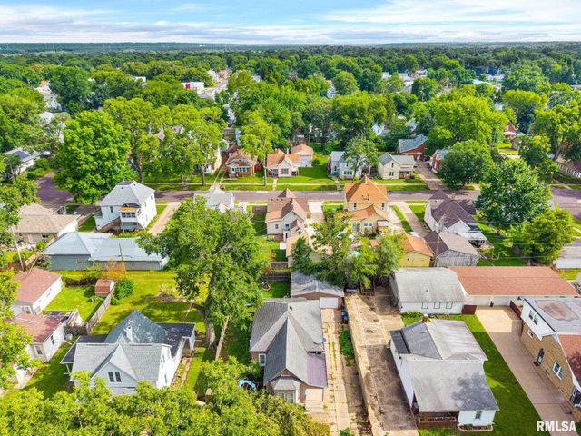 1212 ROYAL Avenue, Pekin, IL 61554
