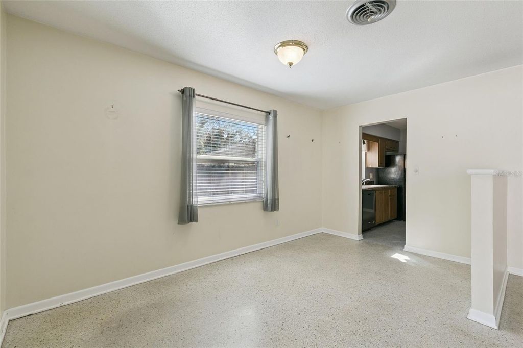 Image 12 of property listing at 521 MASON STREET, Altamonte Springs, FL 32701