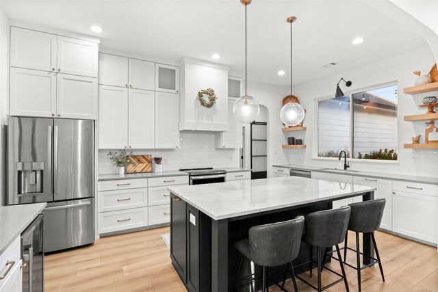1220 Lynn Way, Waxahachie, TX 75165