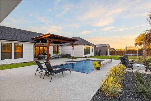 1220 Lynn Way, Waxahachie, TX 75165
