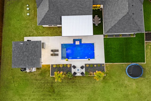 1220 Lynn Way, Waxahachie, TX 75165