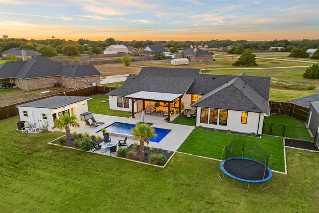 1220 Lynn Way, Waxahachie, TX 75165