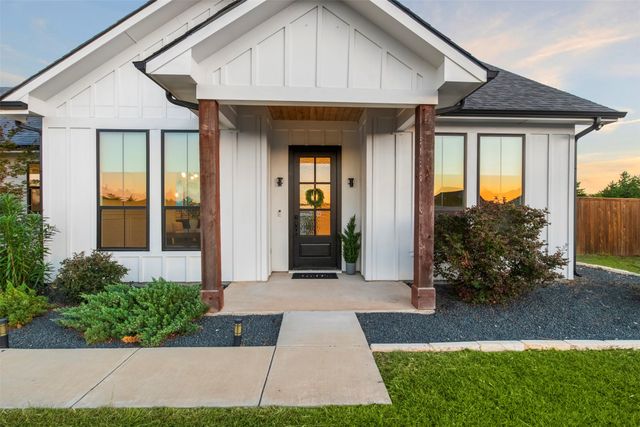 1220 Lynn Way, Waxahachie, TX 75165