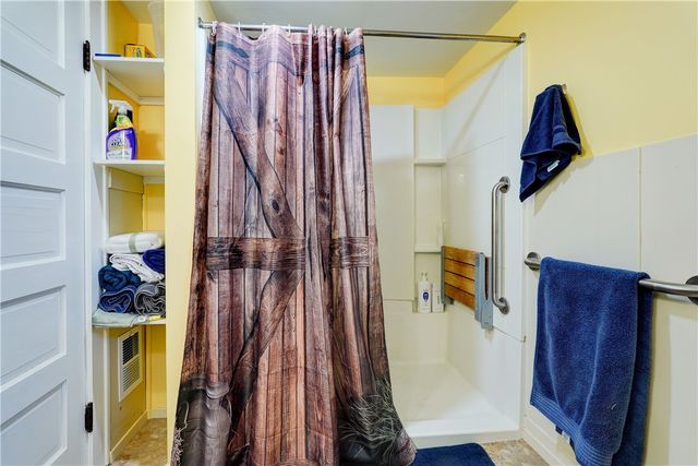 1534 Lake Road, Hamlin, NY 14464