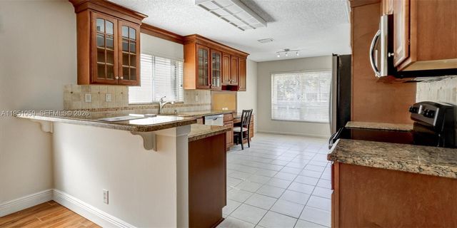 1110 NW 108th Ave, Plantation, FL 33322