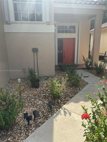 1110 NW 108th Ave, Plantation, FL 33322